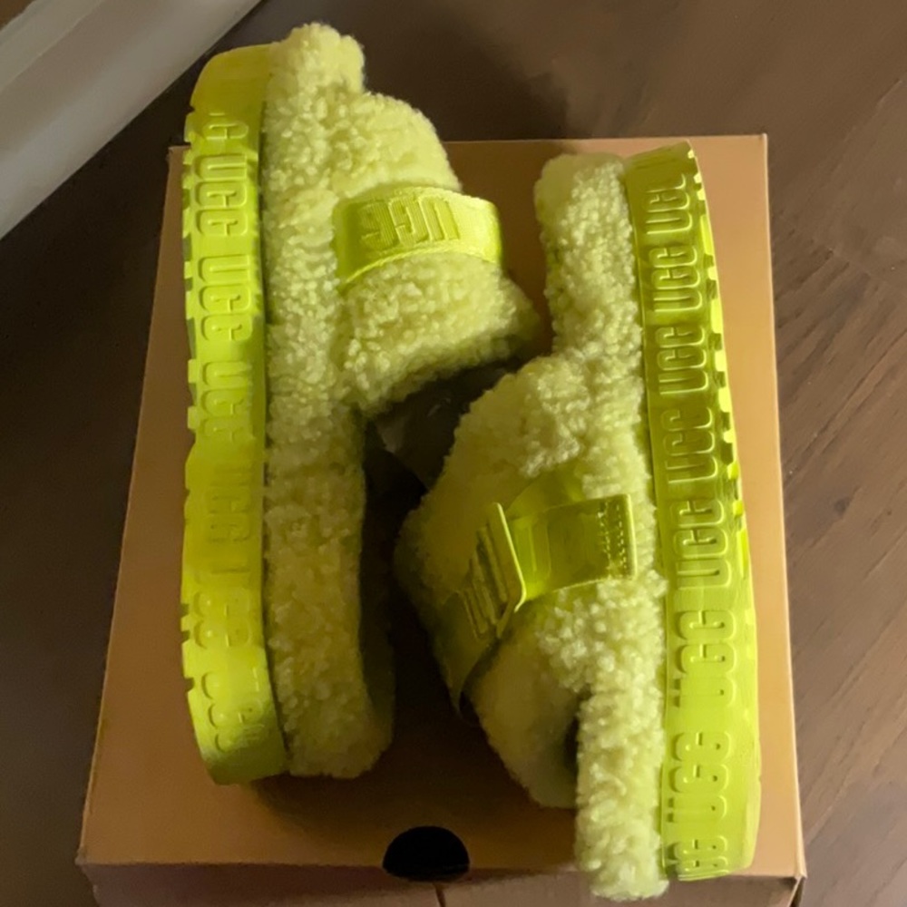 UGG Fluffia Slide - Picture 3 of 4